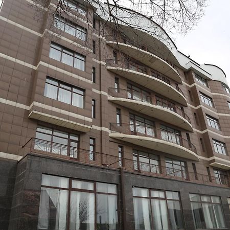 Maryotel Bishkek Lebedinovka Exterior foto